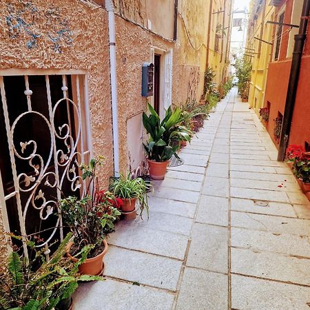 Casa Vacanza Castello Cagliari Eksteriør billede
