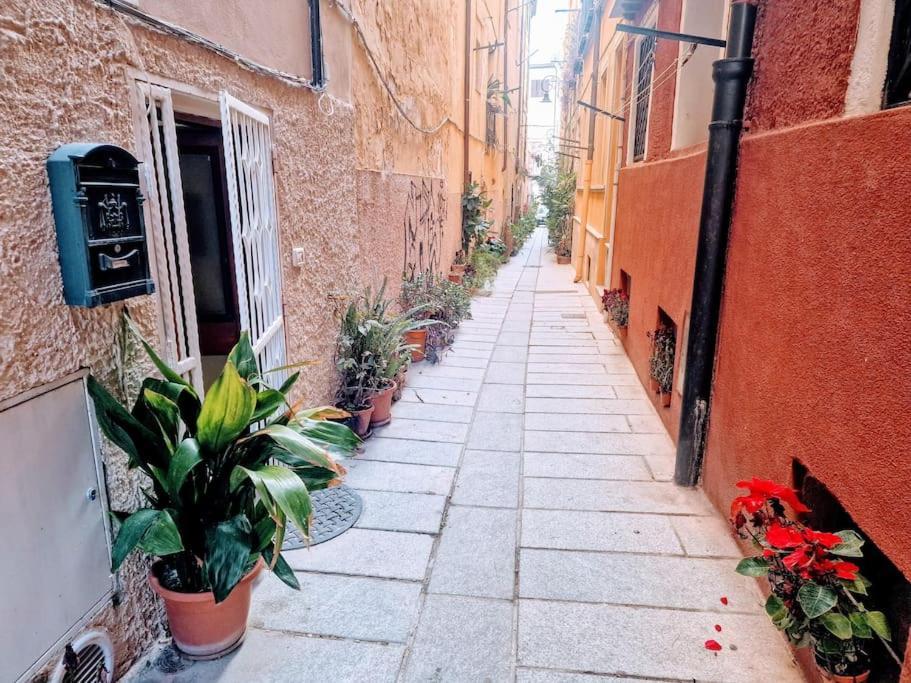 Casa Vacanza Castello Cagliari Eksteriør billede